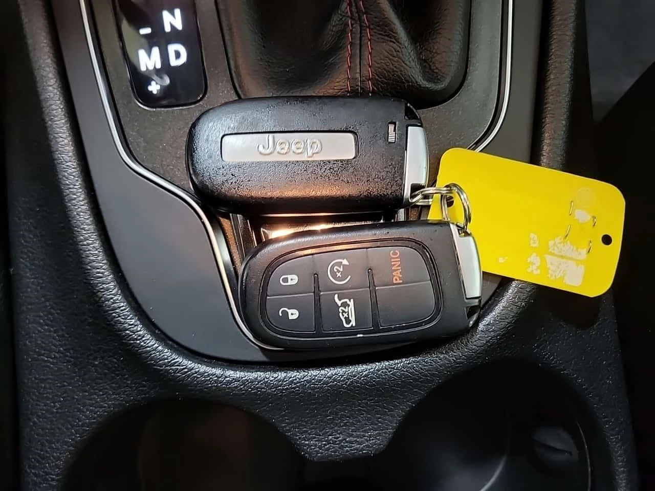 Jeep Cherokee * TRAILHAWK * PANORAMA* ПОДГРЕВИ* 2 КЛЮЧА* CARFAX  - изображение 8