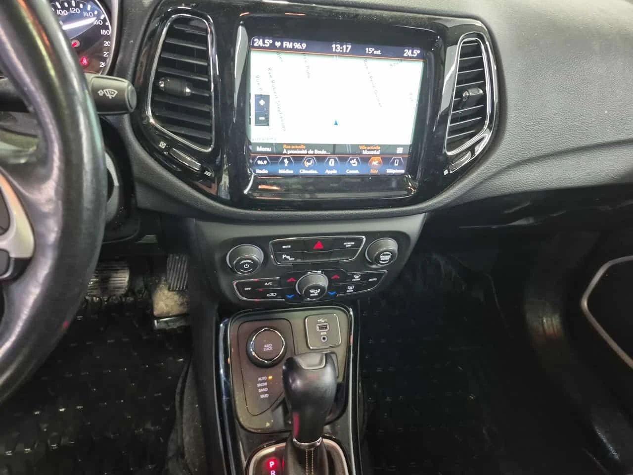 Jeep Compass Limited/ПАНОРАМА/ЛИЦЕНЗИРАН ПРОДАВАЧ, снимка 9 - Автомобили и джипове - 54038240