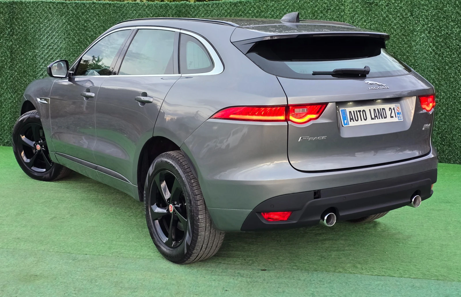 Jaguar F-PACE 3.0d* 300кс* 700hm* AWD* R-SPORT* DIGITAL* , снимка 7 - Автомобили и джипове - 54512517
