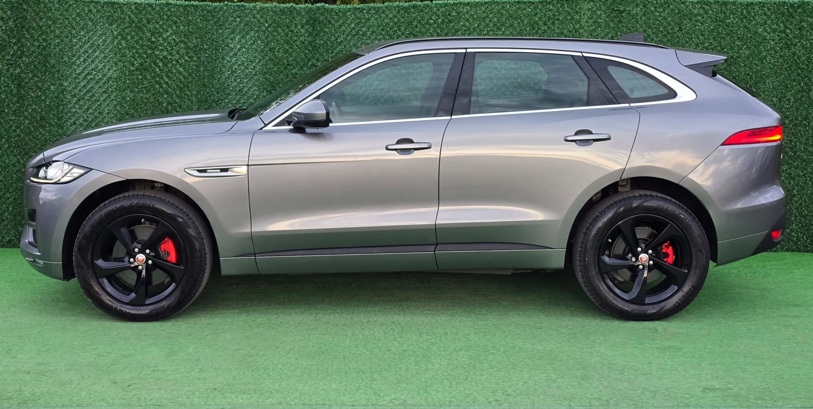 Jaguar F-PACE 3.0d* 300кс* 700hm* AWD* R-SPORT* DIGITAL* , снимка 6 - Автомобили и джипове - 54512517
