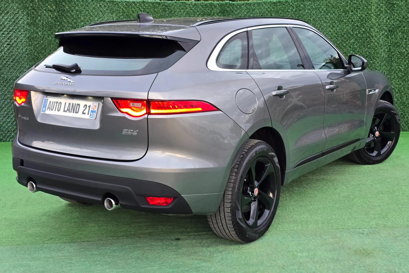 Jaguar F-PACE 3.0d* 300кс* 700hm* AWD* R-SPORT* DIGITAL* , снимка 5 - Автомобили и джипове - 54512517