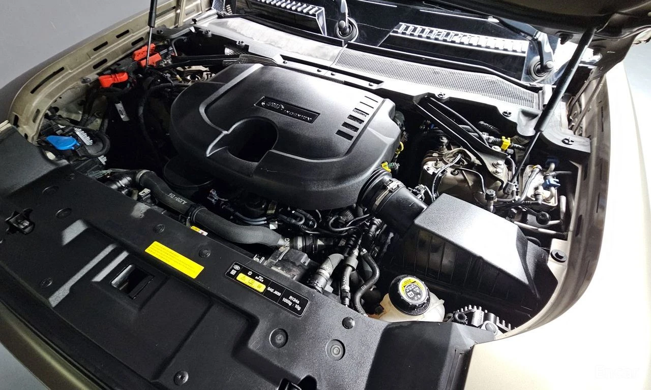 Land Rover Defender 110* D300* HSE, снимка 16 - Автомобили и джипове - 54823735
