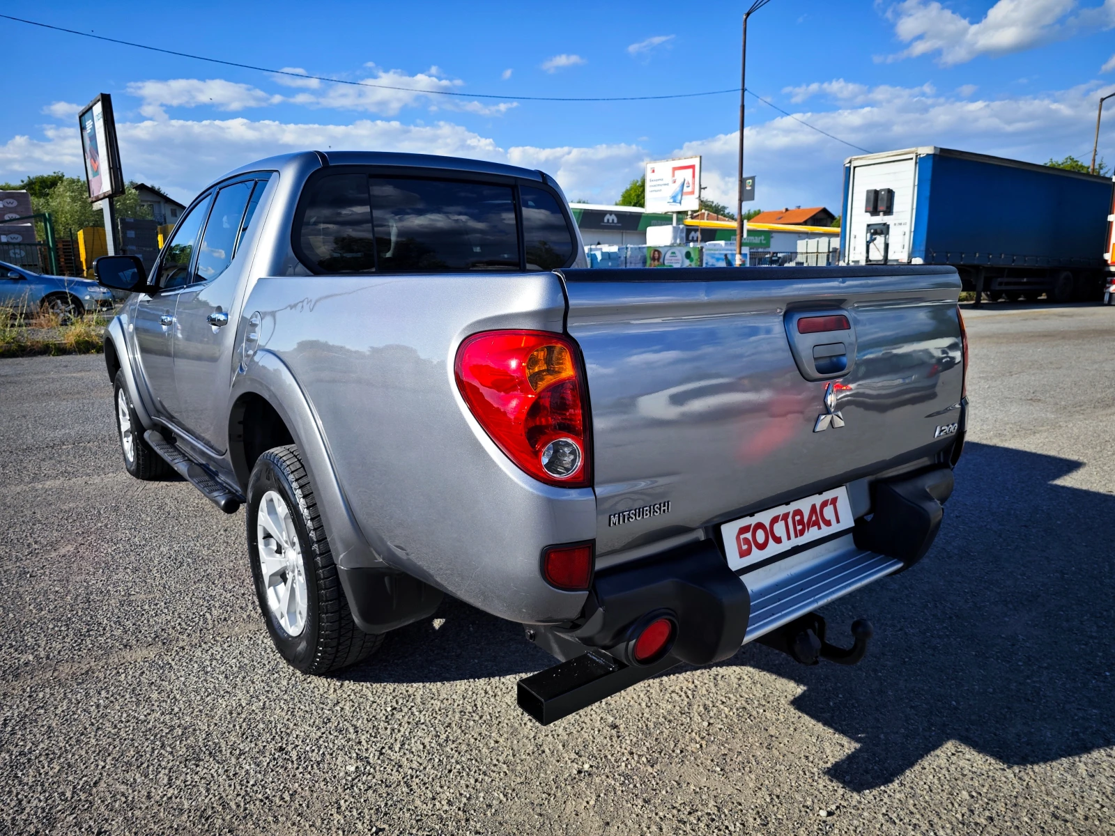 Mitsubishi L200 2.5 Di-D Aitomat 178ks, снимка 3 - Автомобили и джипове - 55277613