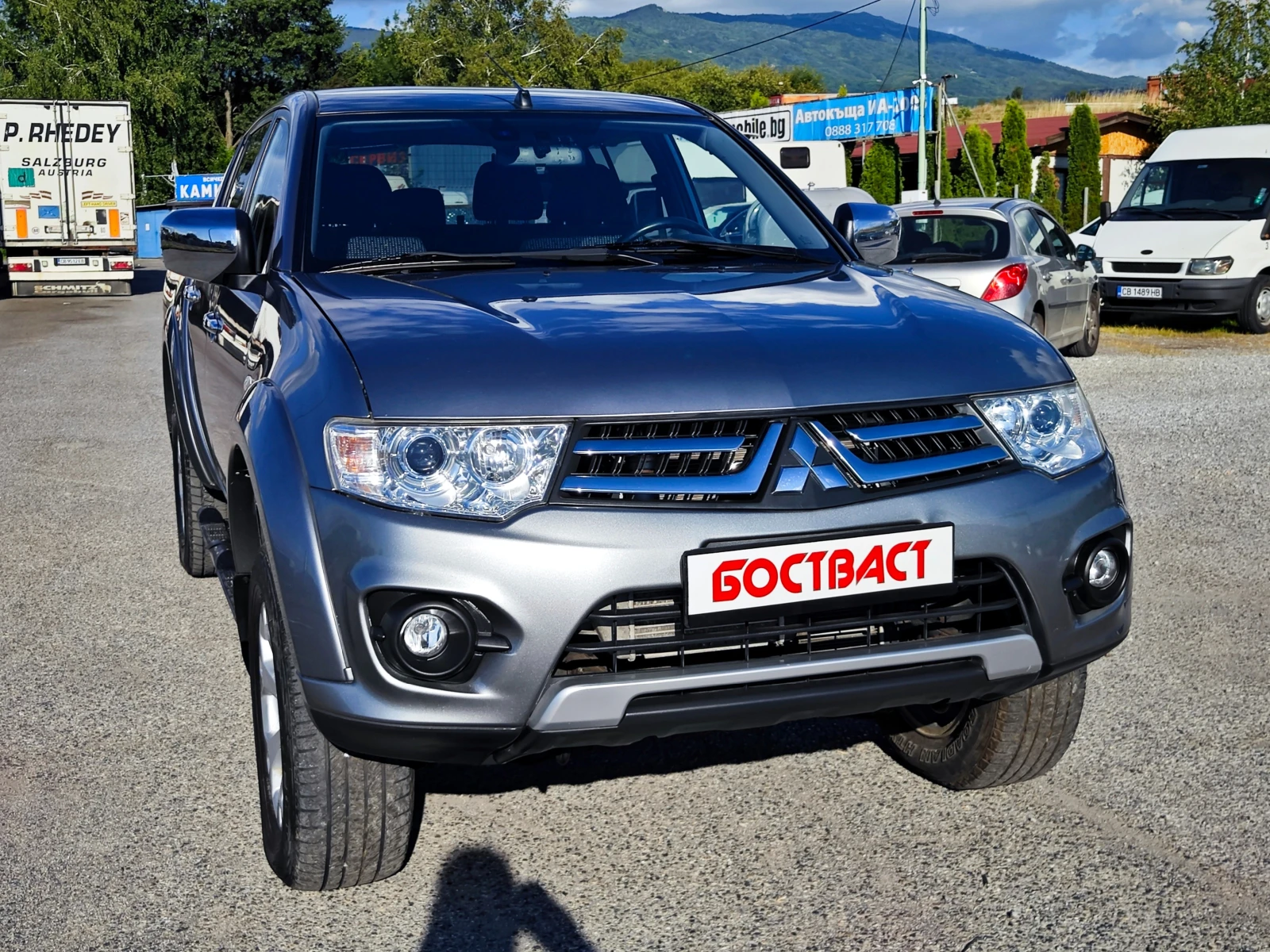 Mitsubishi L200 2.5 Di-D Aitomat 178ks, снимка 7 - Автомобили и джипове - 55277613