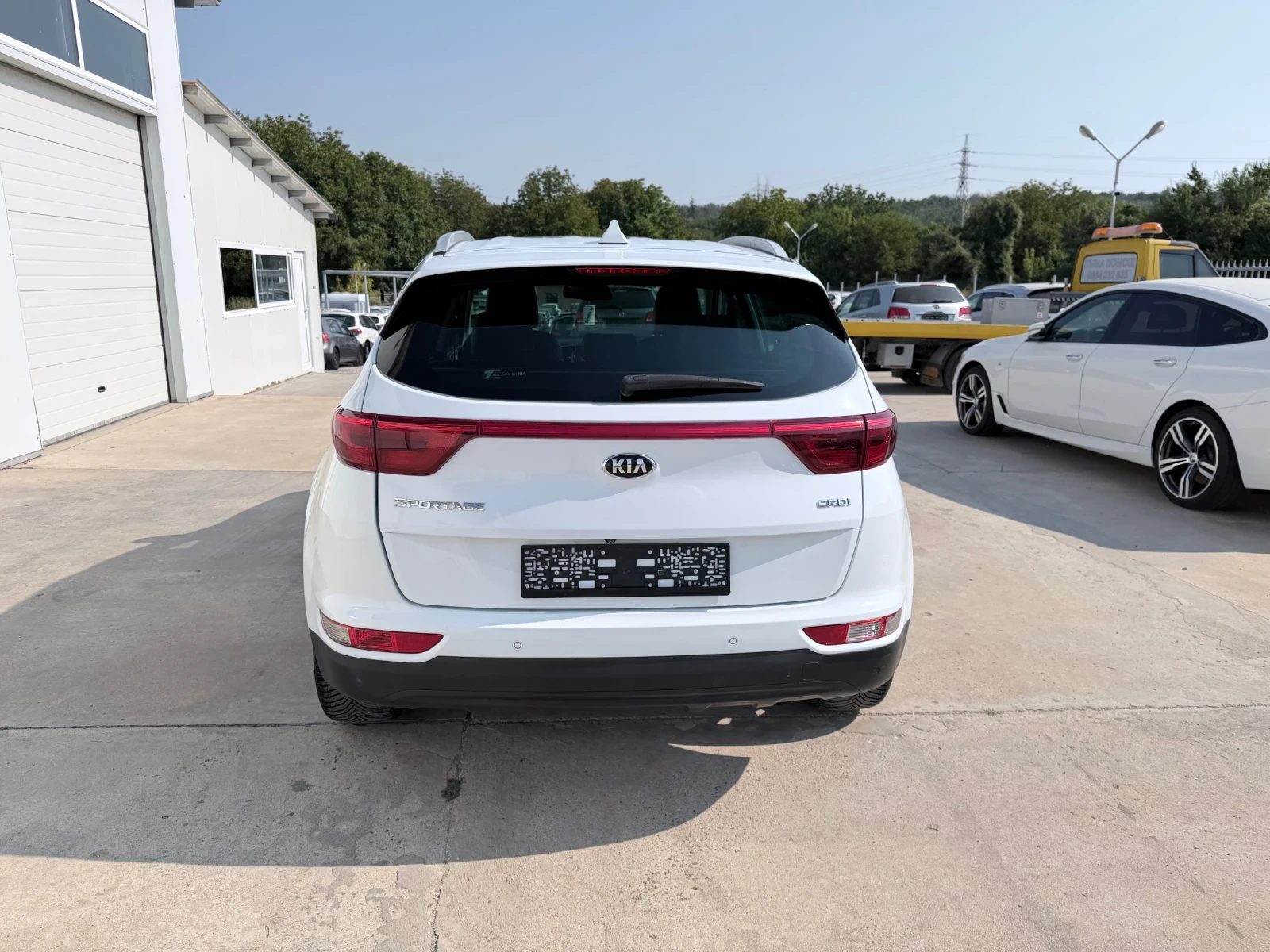 Kia Sportage 1.7crdi 141k.c* Navi* Facelift* NOVA* UNIKAT* , снимка 6 - Автомобили и джипове - 55592054