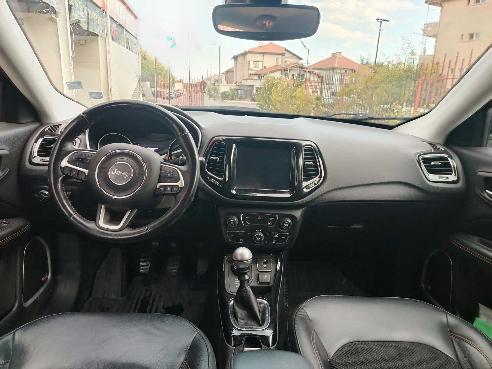Jeep Compass, снимка 2 - Автомобили и джипове - 55962670