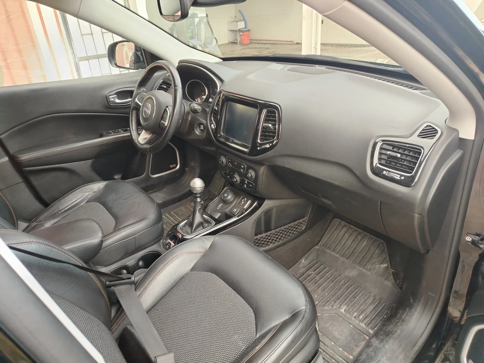 Jeep Compass, снимка 4 - Автомобили и джипове - 55962670