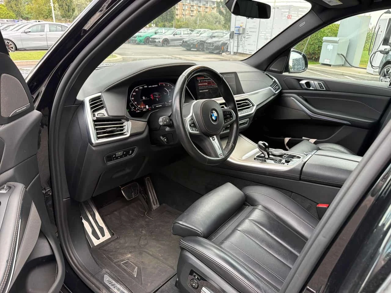 BMW X5 * M50i * CARFAX * ОПЦИЯ ЗА ФИНАНСИРАНЕ, снимка 5 - Автомобили и джипове - 56275967