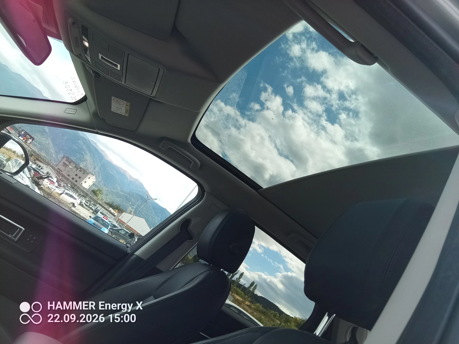 Land Rover Discovery Sport 2.0d 180, снимка 11 - Автомобили и джипове - 56313155