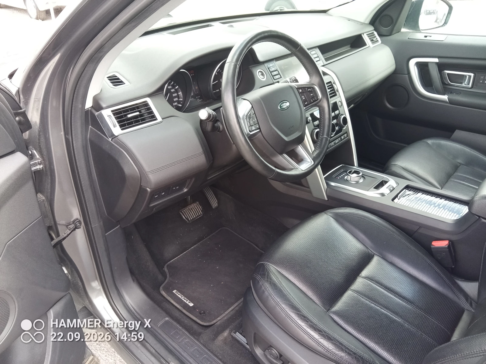 Land Rover Discovery Sport 2.0d 180, снимка 9 - Автомобили и джипове - 56313155