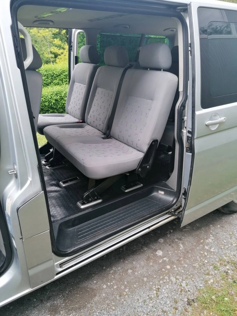 VW Caravelle 2, 5 TDI, снимка 9 - Бусове и автобуси - 45560309