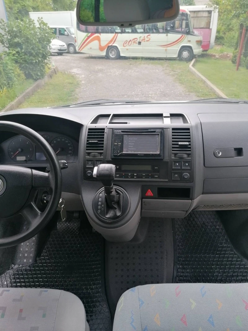 VW Caravelle 2, 5 TDI, снимка 11 - Бусове и автобуси - 45560309