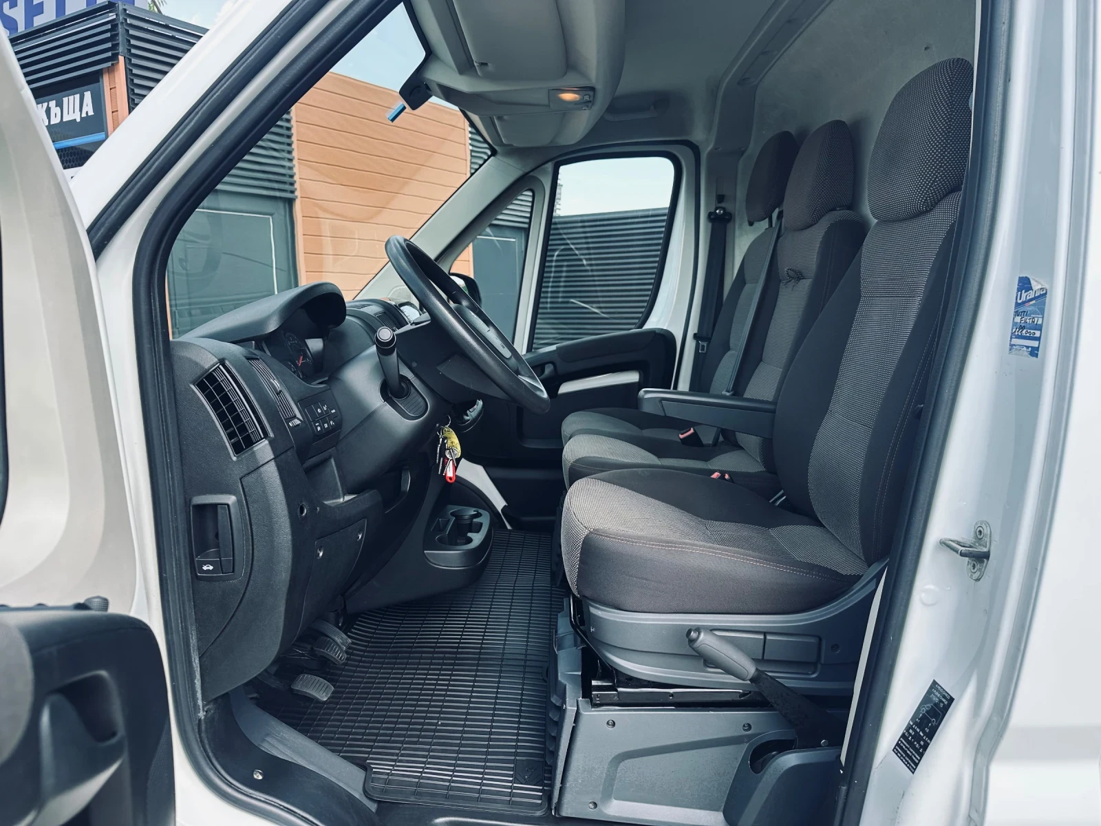 Peugeot Boxer 2.2 HDI/Климатик/Парктроник/6-ск - изображение 9
