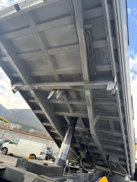 Mercedes-Benz Arocs Mодел 4151/4-ос самосвал, перфектен, снимка 13