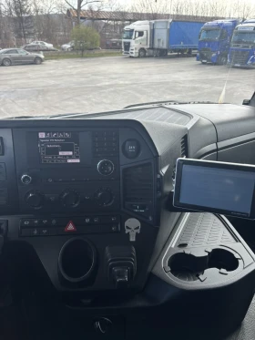 Mercedes-Benz Arocs Mодел 4151/4-ос самосвал, перфектен, снимка 5