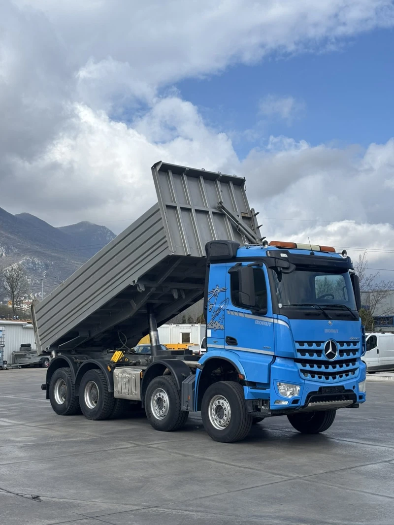 Mercedes-Benz Arocs 4-ос самосвал, перфектен, снимка 9 - Камиони - 49527986