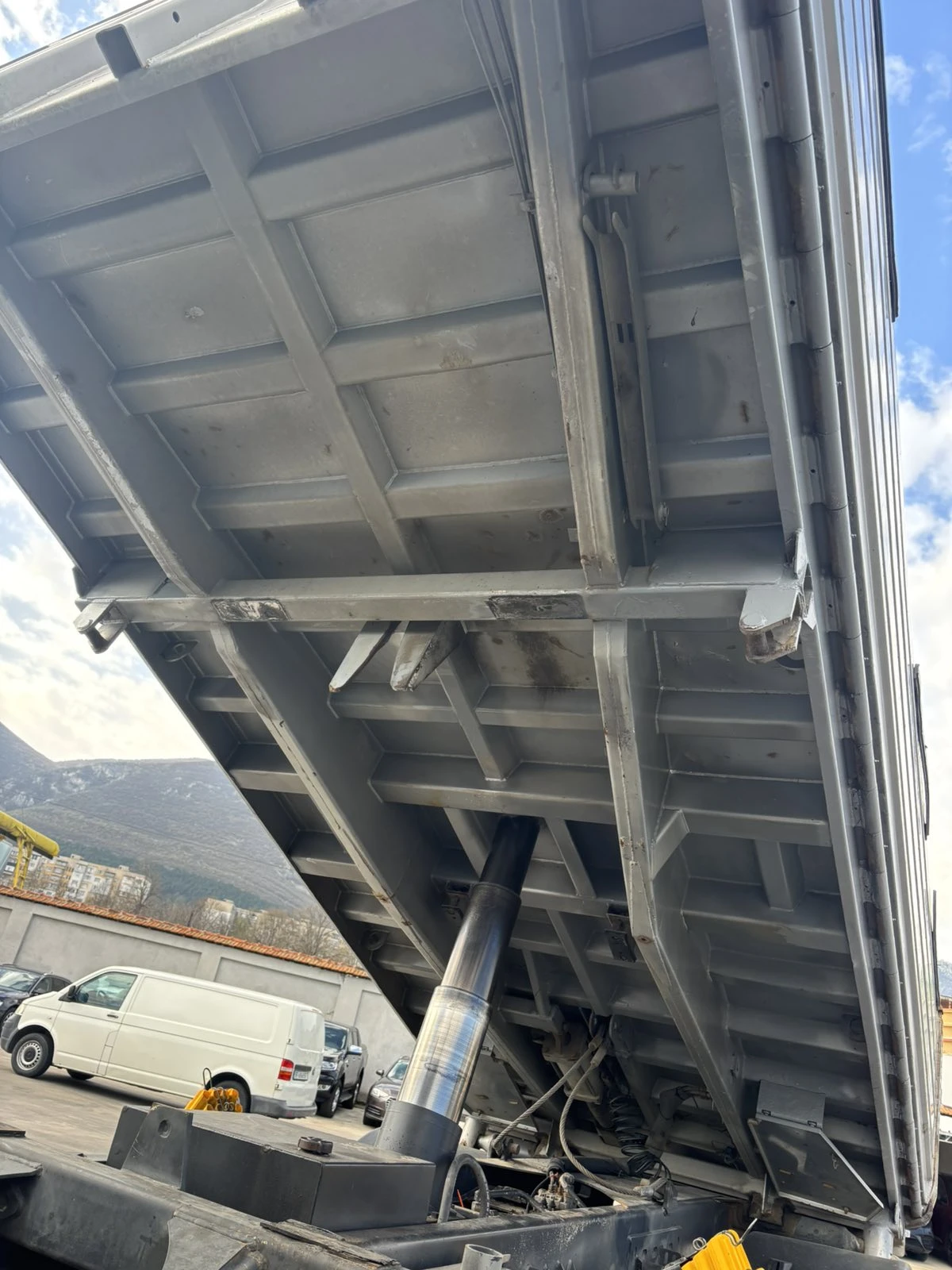 Mercedes-Benz Arocs 4- ,  | Mobile.bg   13