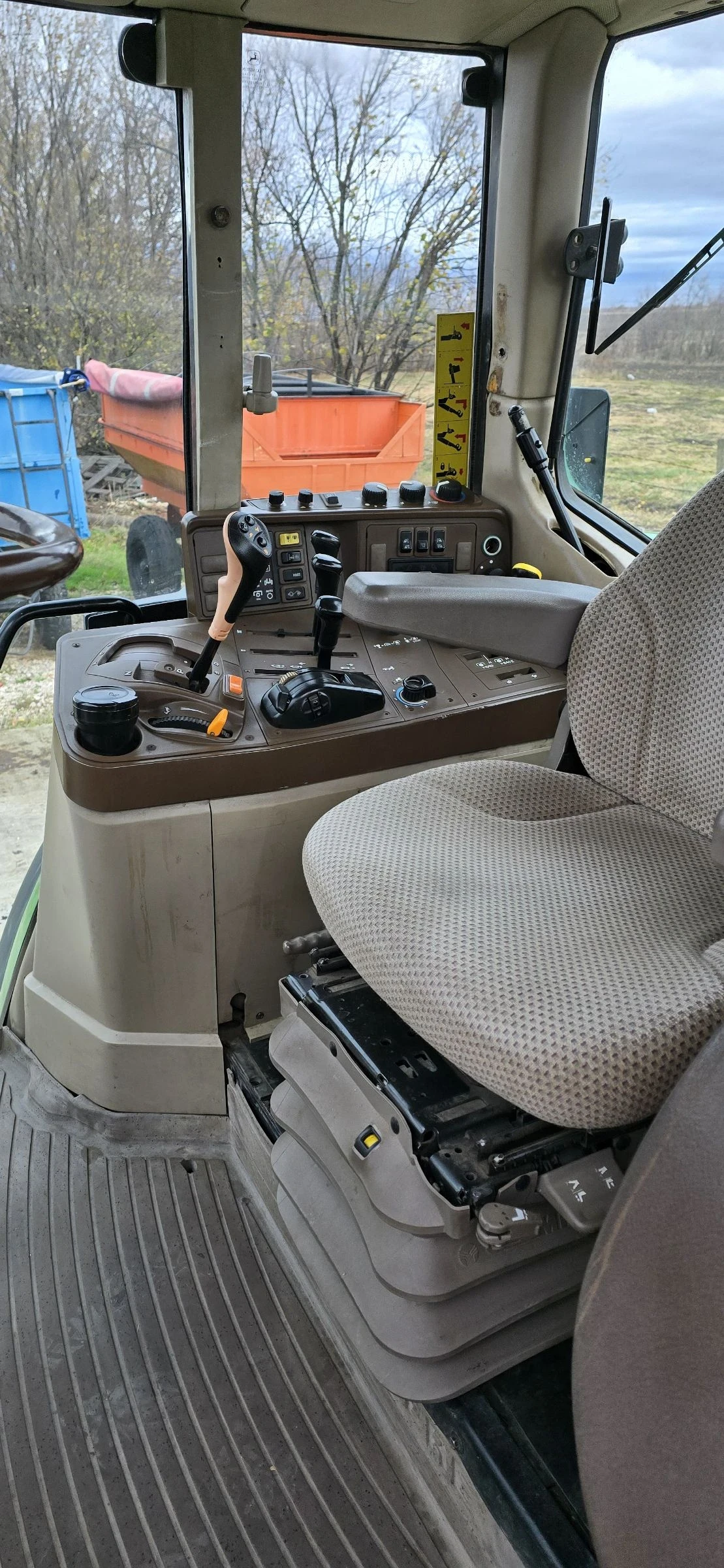 Трактор John Deere 6920S - изображение 6