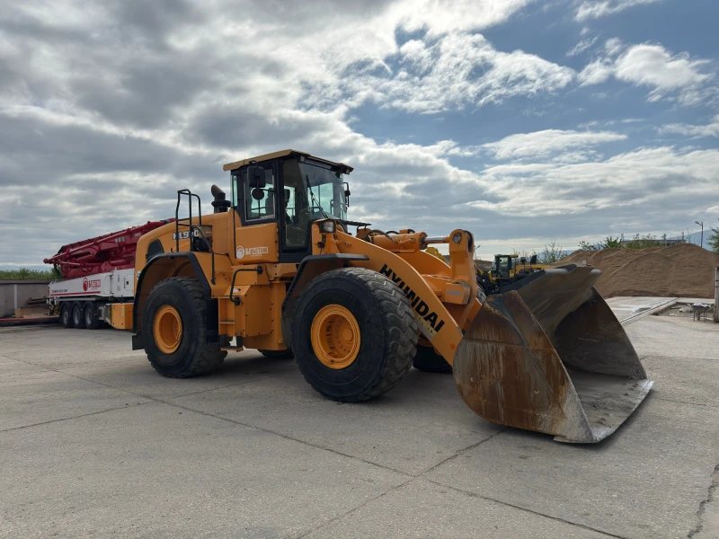 Челен товарач Hyundai HL970, снимка 5 - Индустриална техника - 52669578