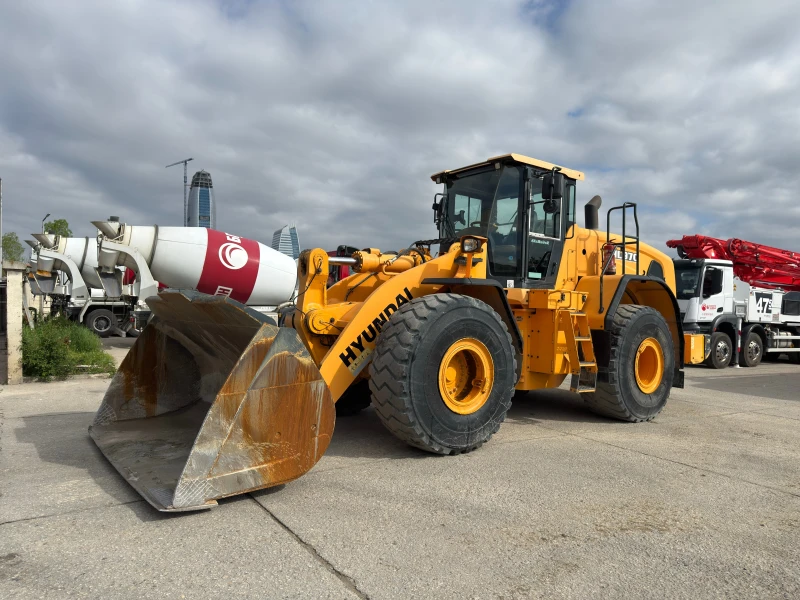 Челен товарач Hyundai HL970, снимка 2 - Индустриална техника - 52669578