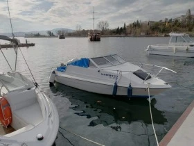 Моторна яхта Bayliner Capri, снимка 1 - Воден транспорт - 47327420