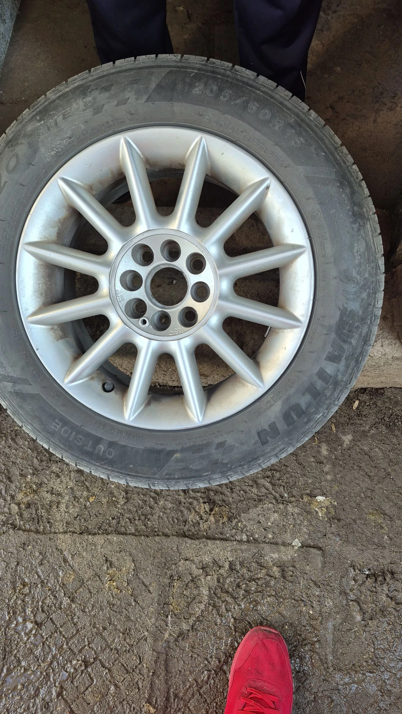 ���� � ������ 205/60R15 �� Audi 80 | Mobile.bg � ����������� 4