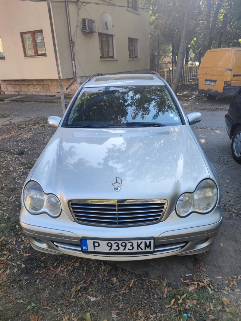 Mercedes-Benz C 220, снимка 1 - Автомобили и джипове - 45933079