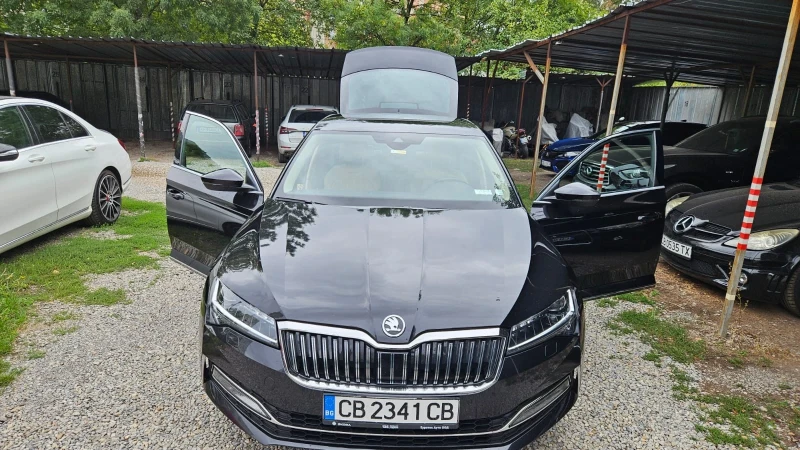 Skoda Superb, снимка 9 - Автомобили и джипове - 47428429