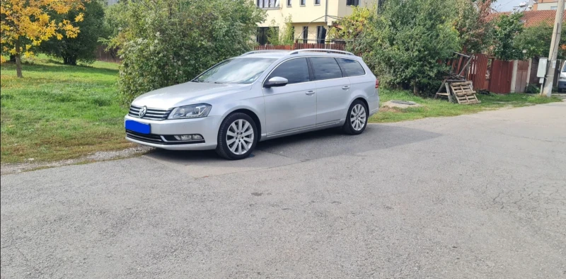 VW Passat, снимка 1 - Автомобили и джипове - 47546340