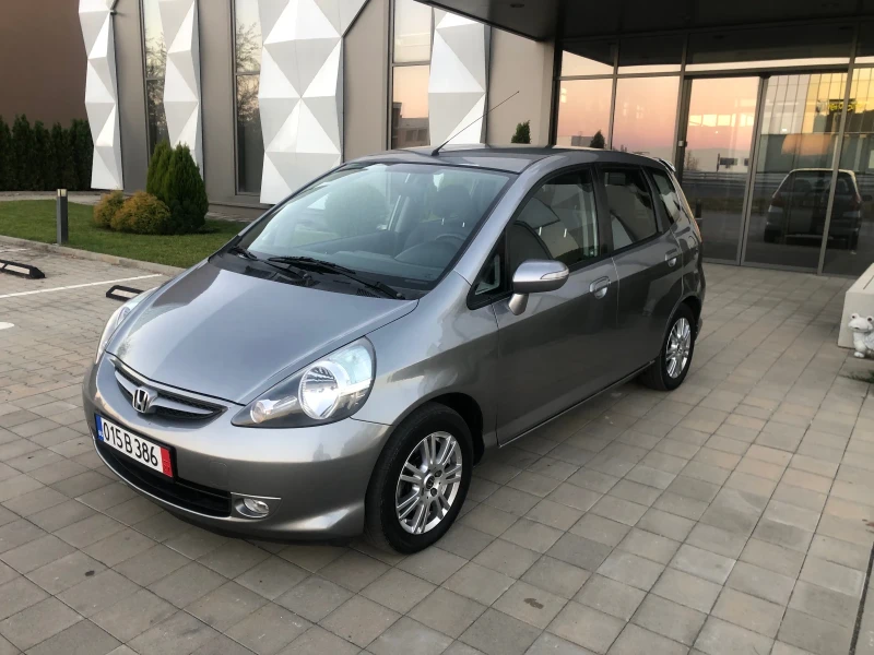 Honda Jazz 1.4i 83к.с Facelift Внос Италия Перфектна, снимка 2 - Автомобили и джипове - 47729894