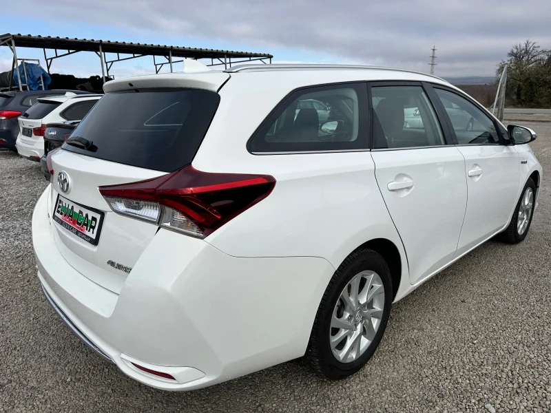 Toyota Auris 1.8Hybrid Euro 6/B, снимка 4 - Автомобили и джипове - 47939094