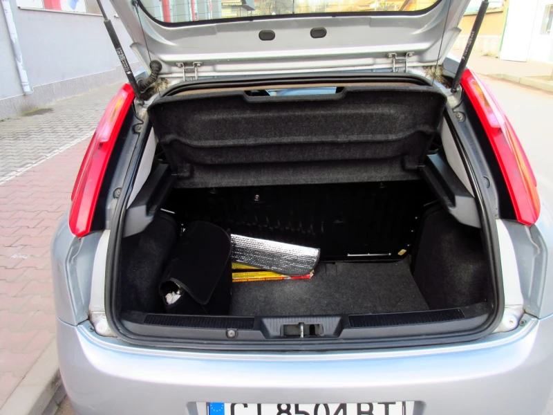 Fiat Punto Grande 1.2i, снимка 5 - Автомобили и джипове - 49076806