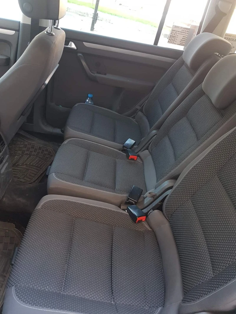 VW Touran, снимка 5 - Автомобили и джипове - 51065317