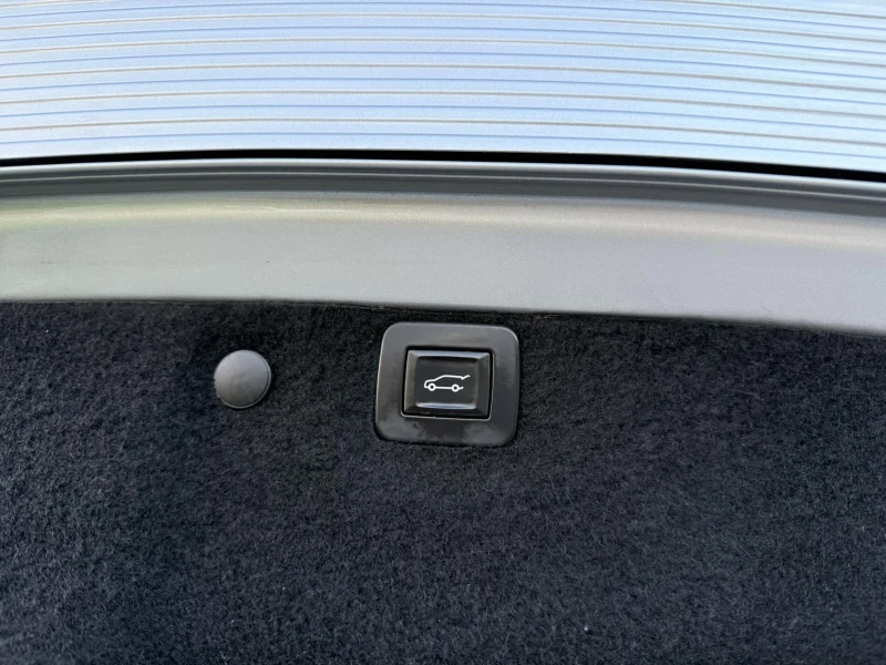 Opel Insignia Opel Insignia Sport Tourer 2.0 CDTI 170 к.с. 4x4, снимка 14 - Автомобили и джипове - 52533086