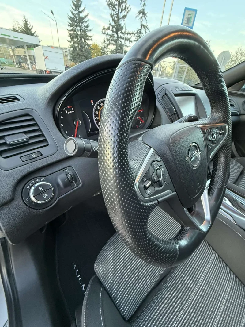 Opel Insignia Opel Insignia Sport Tourer 2.0 CDTI 170 к.с. 4x4, снимка 17 - Автомобили и джипове - 52533086