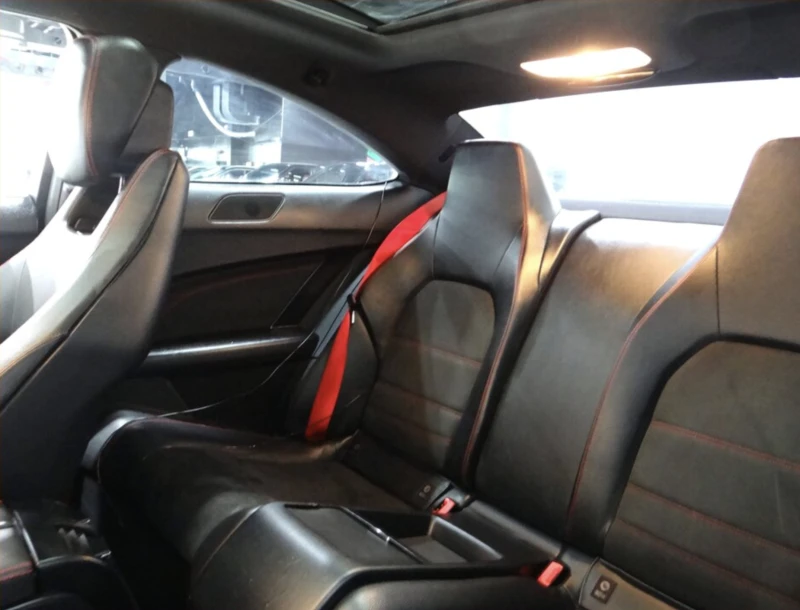 Mercedes-Benz C 350 4Matic Coupe / PANO / Sport Seats , снимка 9 - Автомобили и джипове - 52749407