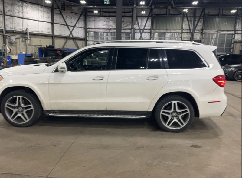 Mercedes-Benz GLS 450 * АВТО КРЕДИТ* ЦЕНА ДО БГ * СЕРВИЗНА ИСТОРИЯ * , снимка 3 - Автомобили и джипове - 52586155