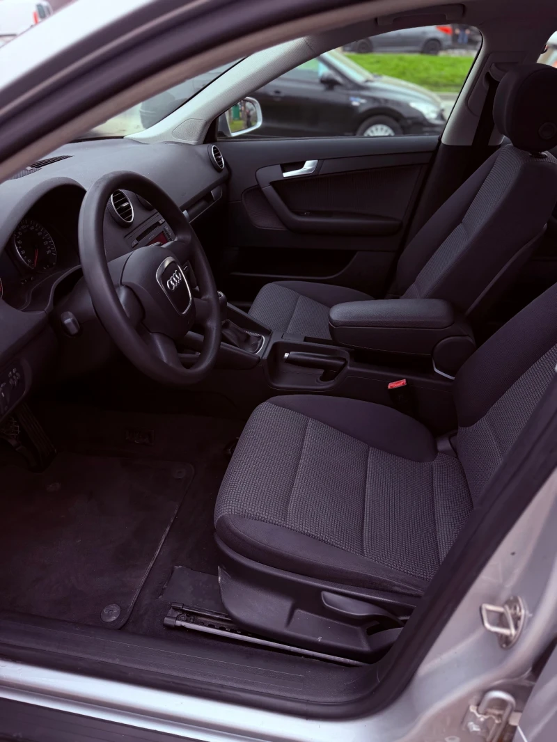 Audi A3 AUDI A3 1, 8T 160 к.с Уникат, снимка 10 - Автомобили и джипове - 52886425