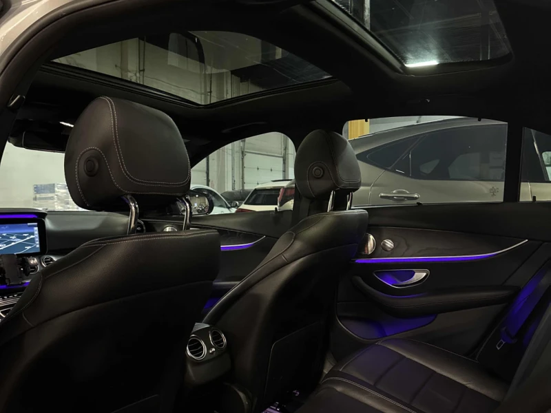 Mercedes-Benz E 400 * АВТО КРЕДИТ* ЦЕНА ДО БГ * СЕРВИЗНА ИСТОРИЯ * , снимка 14 - Автомобили и джипове - 52976410