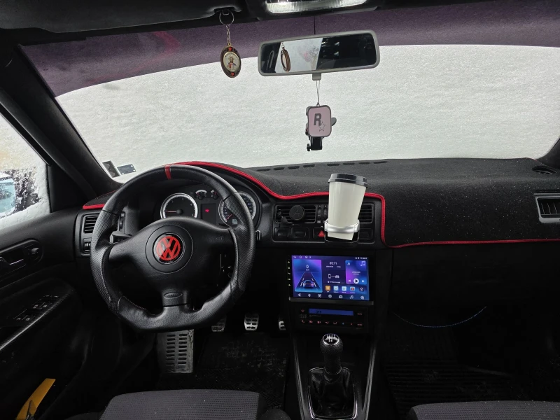 VW Golf 1.9 TDI, снимка 8 - Автомобили и джипове - 53124174