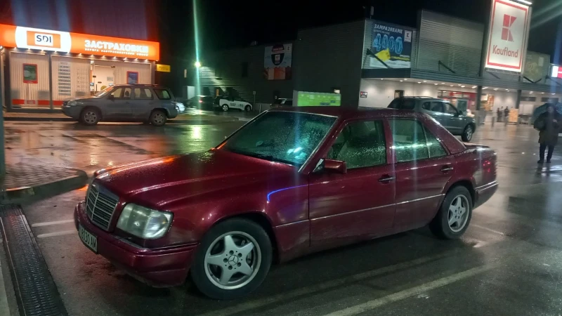 Mercedes-Benz 124 124, снимка 3 - Автомобили и джипове - 53403863