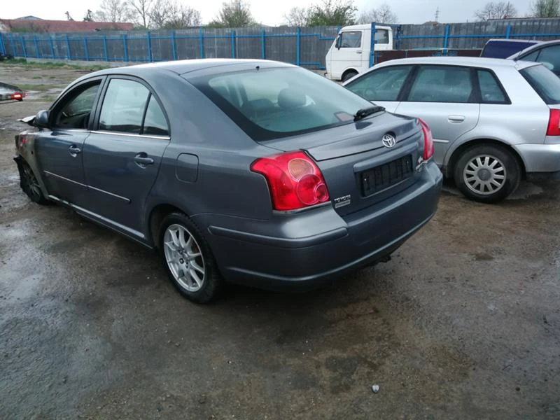 Toyota Avensis 2.0 , снимка 2 - Автомобили и джипове - 24978319