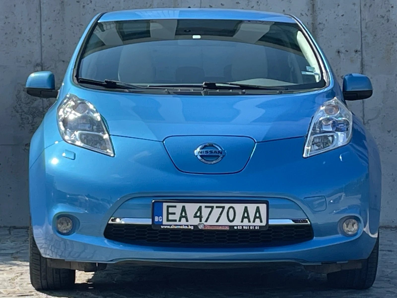 Nissan Leaf  - [1] 