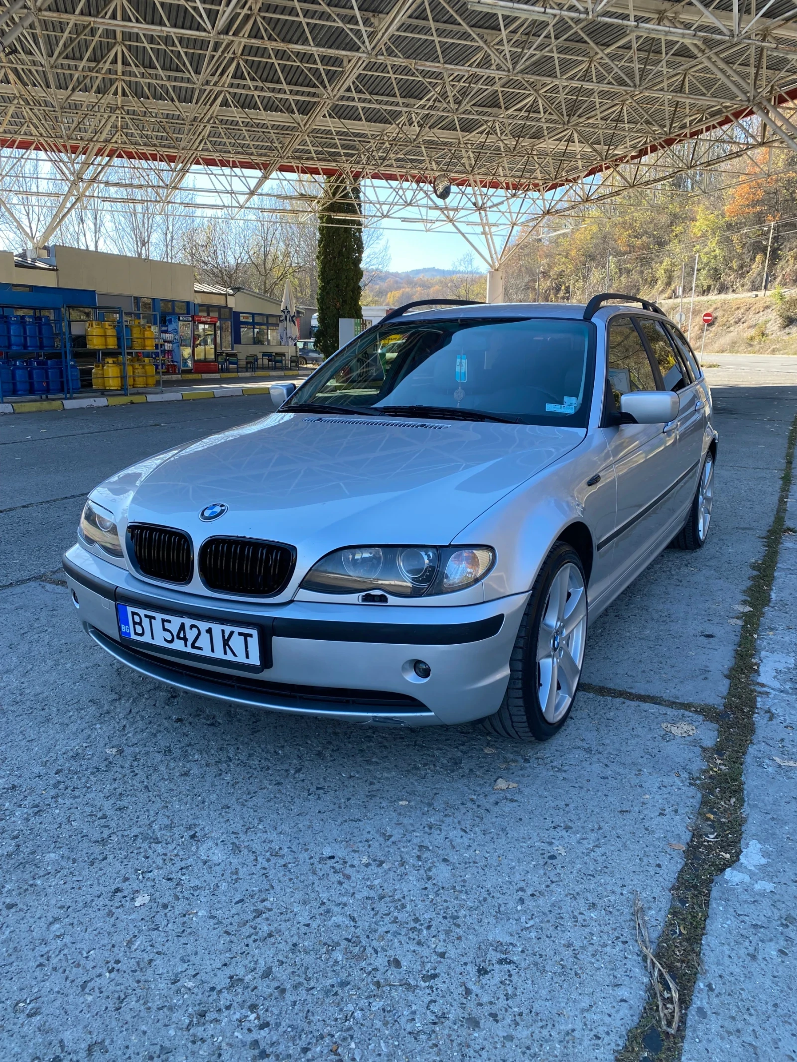 BMW 330 3.0 - изображение 2