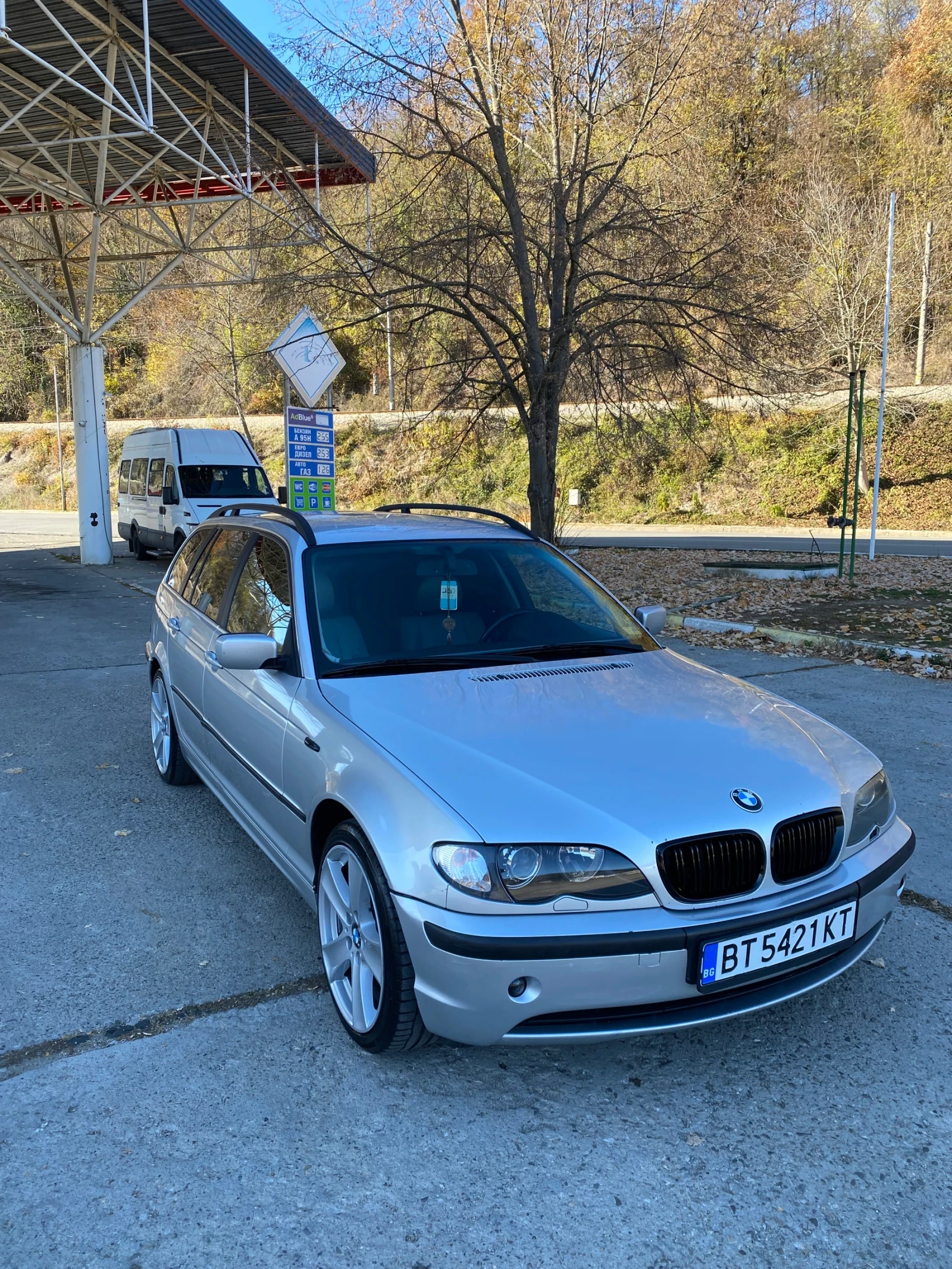 BMW 330 3.0 - изображение 8