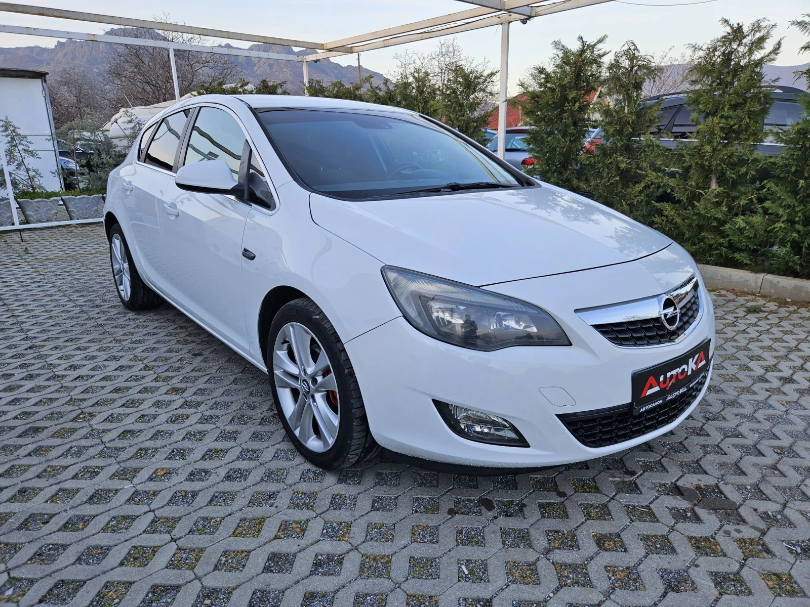 Opel Astra 2.0CDTI-160кс= 6СКОРОСТИ= SPORT EDITION= COSMO - изображение 2