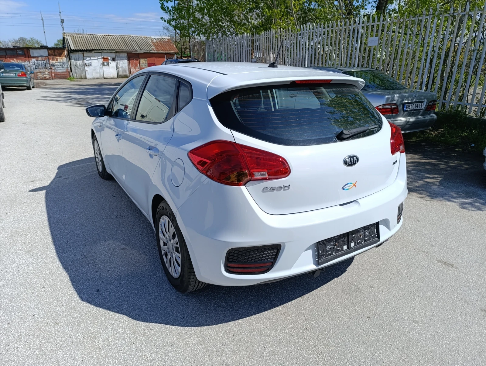 Kia Ceed 1.4crdi - изображение 4