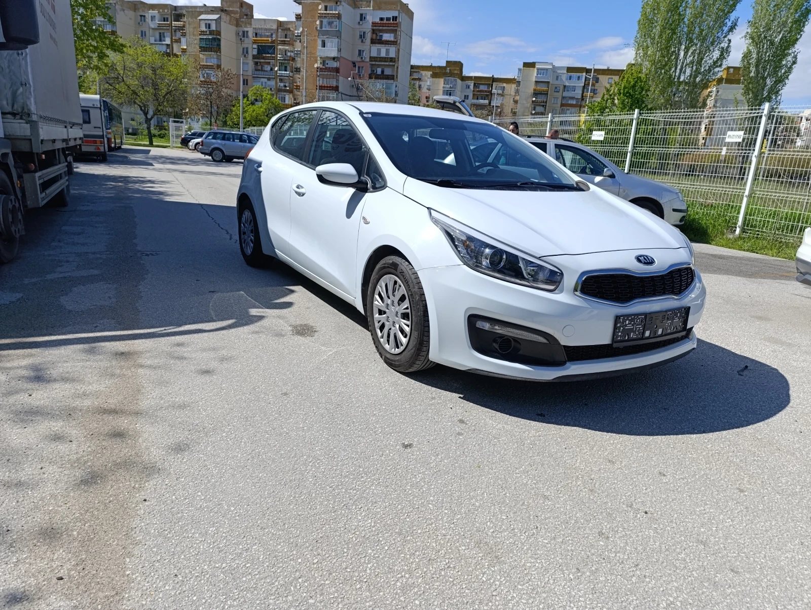 Kia Ceed 1.4crdi - изображение 2