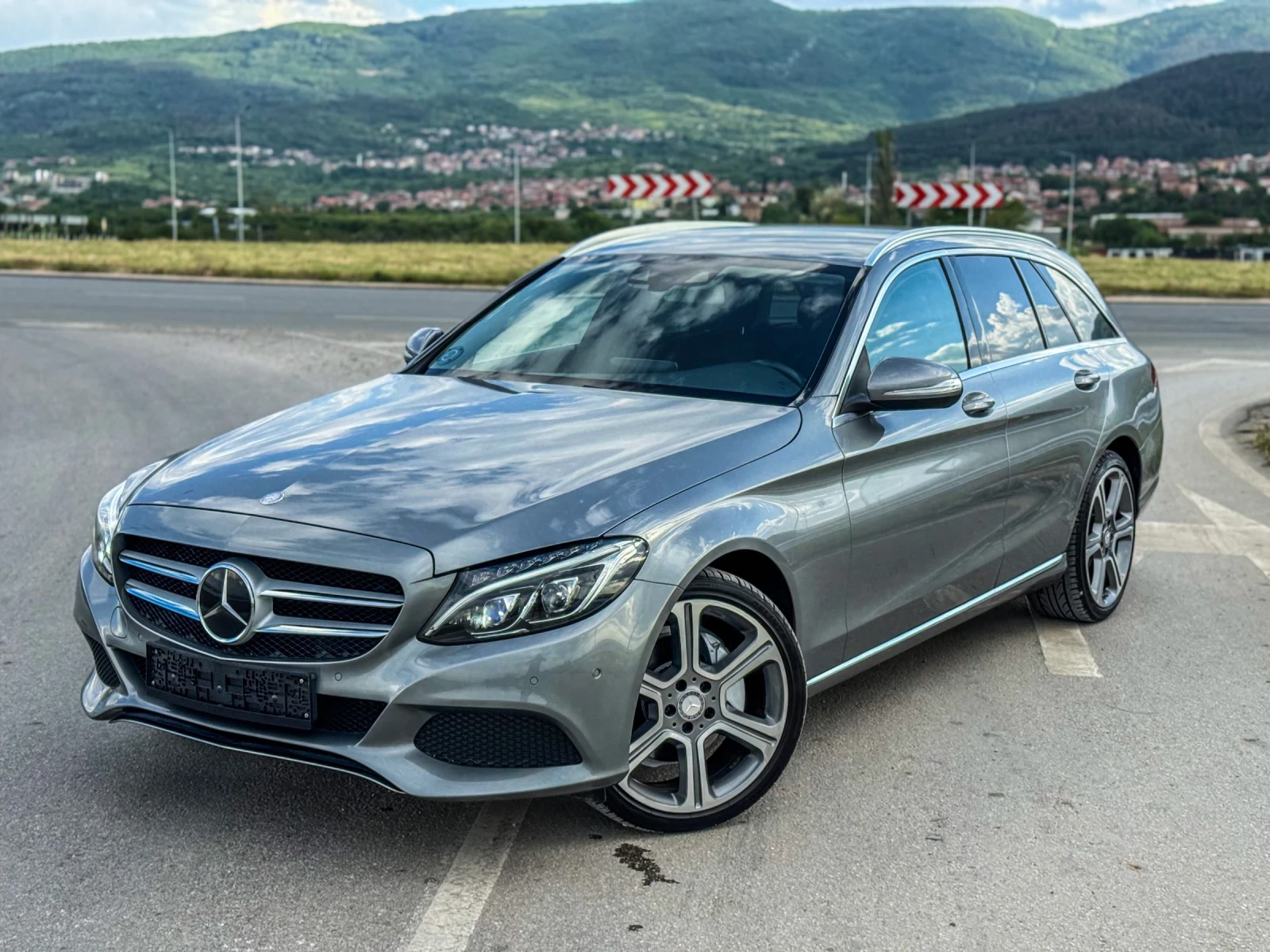 Mercedes-Benz C 250 /HEADUP/ОБДУХВАНЕ/BURMESTER/DISTRONIK+ / - изображение 3