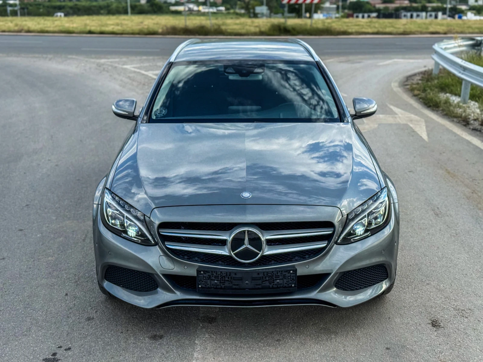 Mercedes-Benz C 250 /HEADUP/ОБДУХВАНЕ/BURMESTER/DISTRONIK+ / - изображение 2